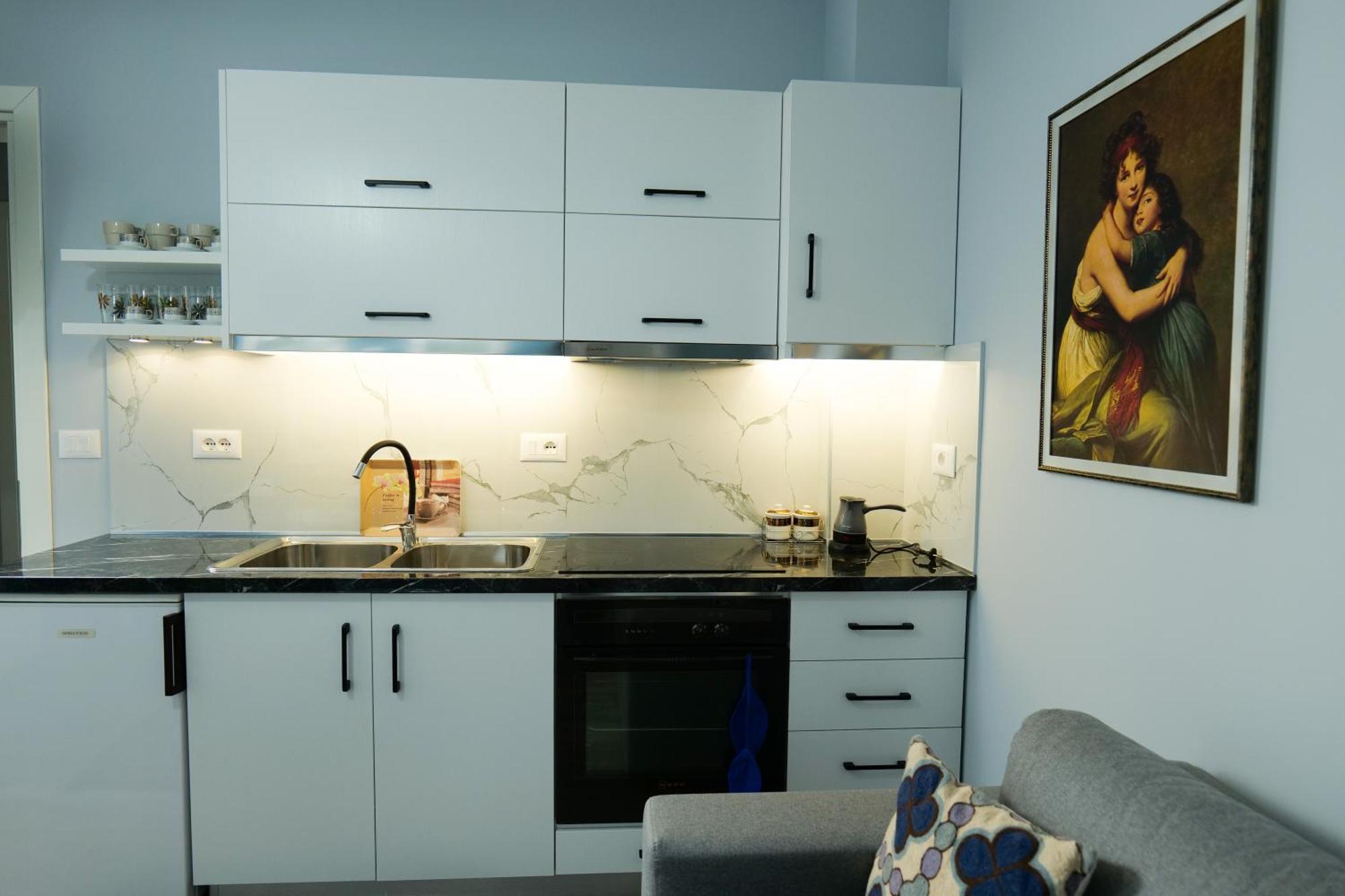 Travelers' Korca Home ภายนอก รูปภาพ
