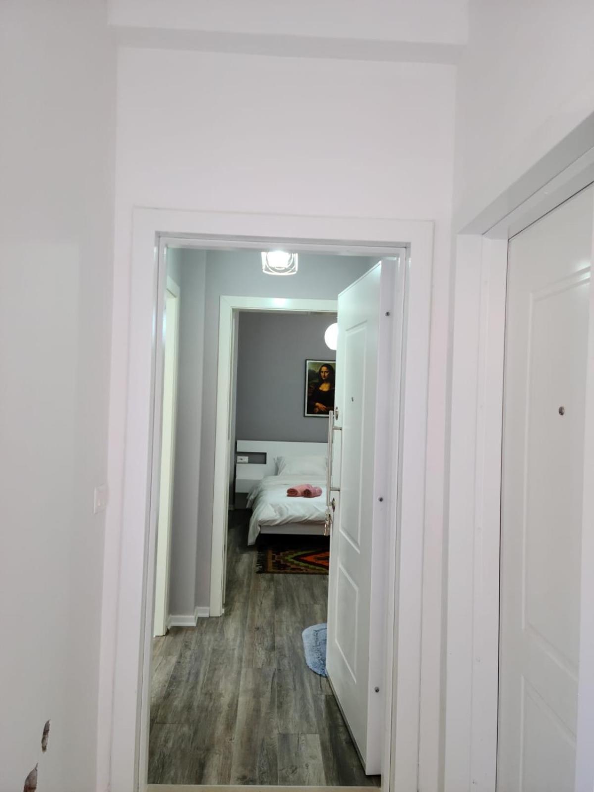 Travelers' Korca Home ภายนอก รูปภาพ