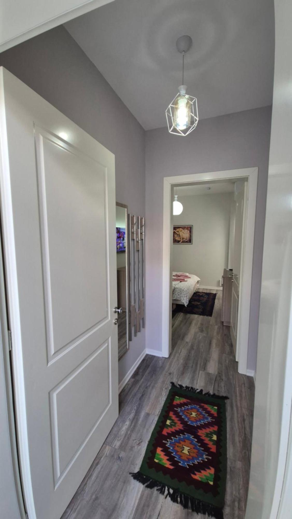 Travelers' Korca Home ภายนอก รูปภาพ